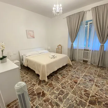 Casa Matilde & Aurora Con Giardino E Posto Auto Privato Sirolo